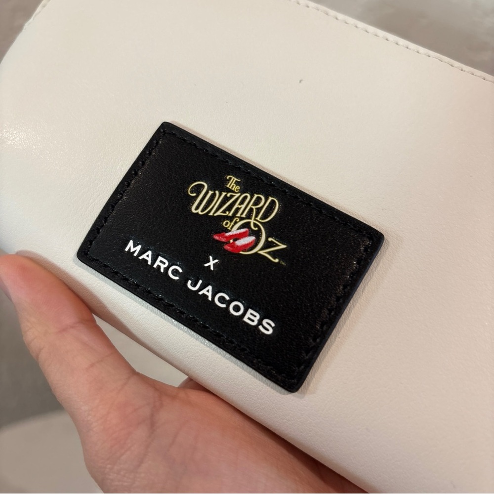 Marc Jacobs x 'The Wizard of Oz' Wristlet Wallet NWT - Picture 3 of 7